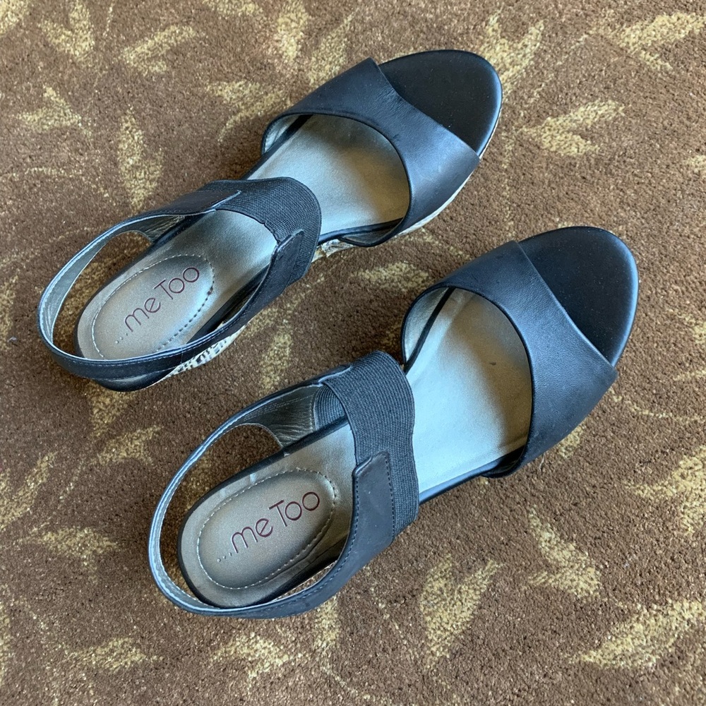 Me Too sandals 8M